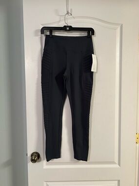 NWT athleta Delancey moto leggings size small